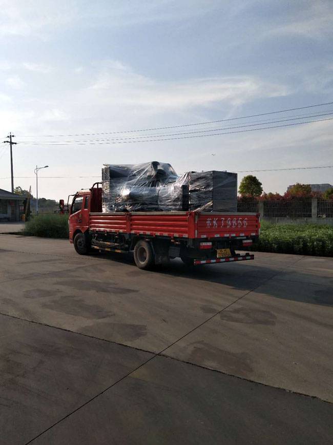 舟山客户订购350KW卡得城仕柴油发电机组