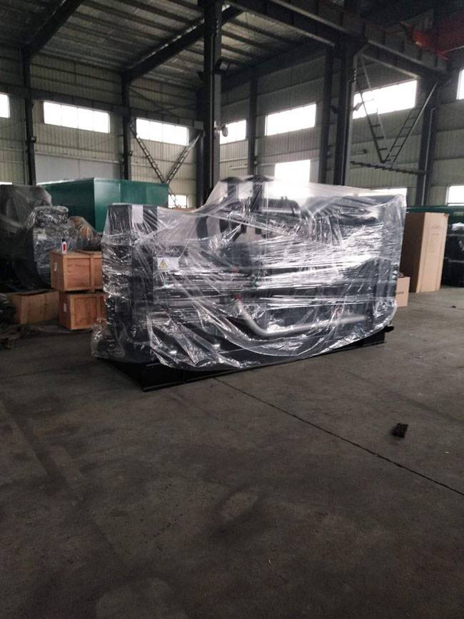 合肥客户订购1台400KW乾能柴油发电机组